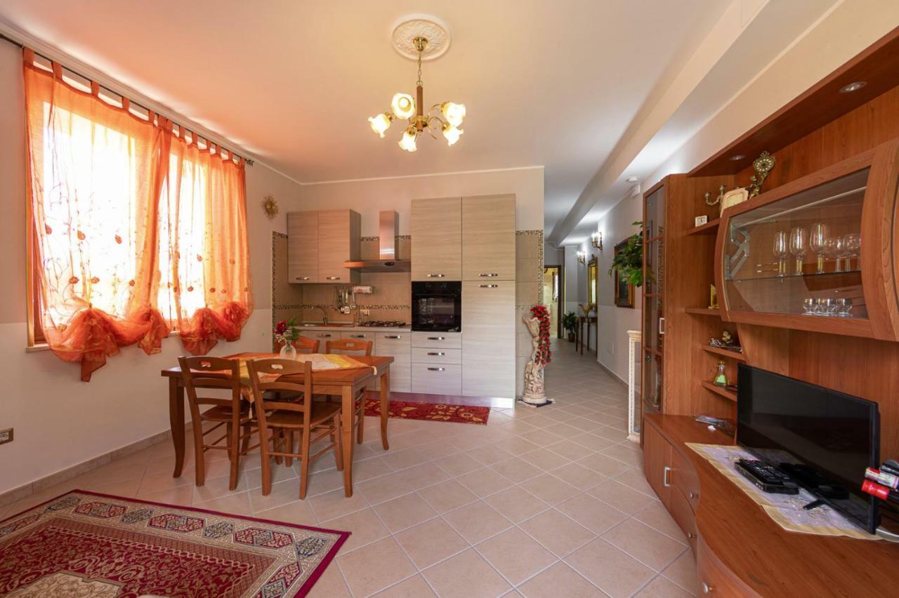 Arcobaleno Apartment Fondi Exterior photo